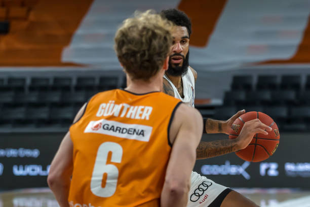 老将的较量 老将的较量