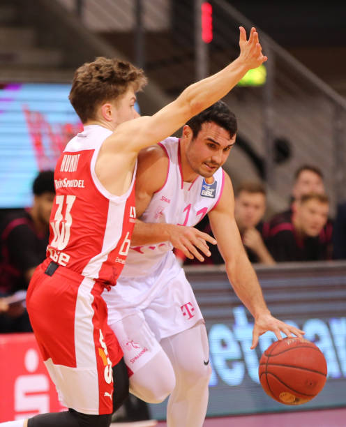 正以坚定的 正以坚定的